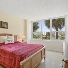 14-Camillo-3505 S Ocean Dr #201-14.jpg