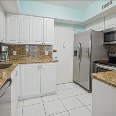 1208 Kitchen.jpg