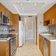 09-Camillo-300 Three Islands Boulevard #601-9.jpg