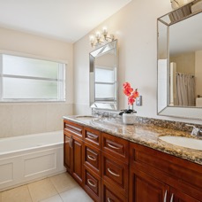 15-Camillo-10871 NW 35th Pl-15.jpg