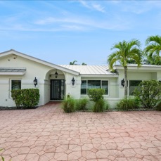 02-Camillo-6700 NW 28th Ter-2.jpg