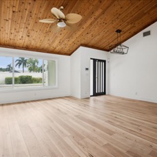 05-Camillo-6700 NW 28th Ter-5.jpg